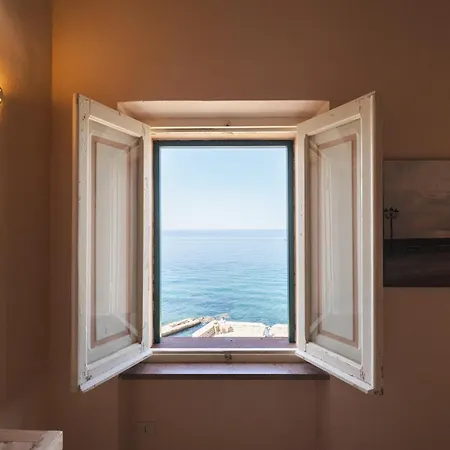 L'attichetto * Αλγκέρο