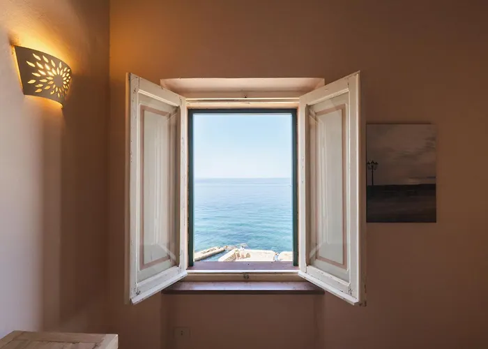 L'attichetto * Αλγκέρο